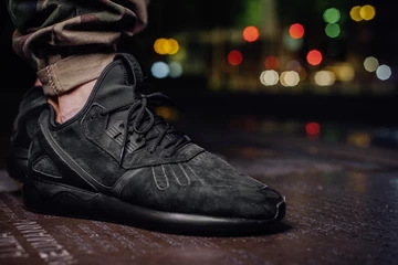 KaneHolz_AllBlackTubular2