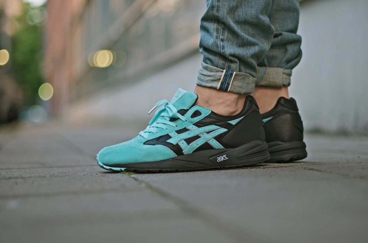 Ronnie Fieg x Diamond Supply x ASICS Gel Saga 