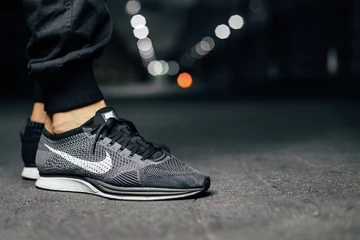 KaneHolz_Flyknit_Grey2