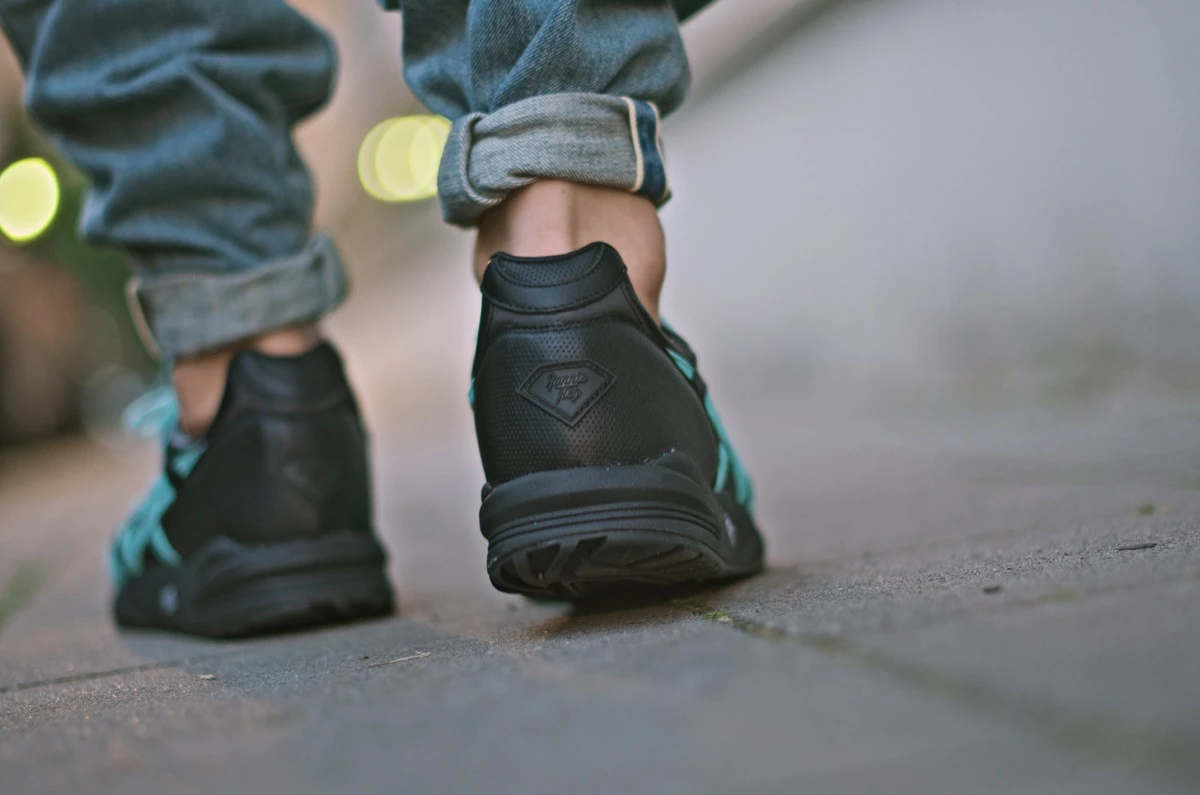 Ronnie Fieg x Diamond Supply x ASICS Gel Saga 