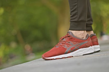 7asics.gel-kayano-evo