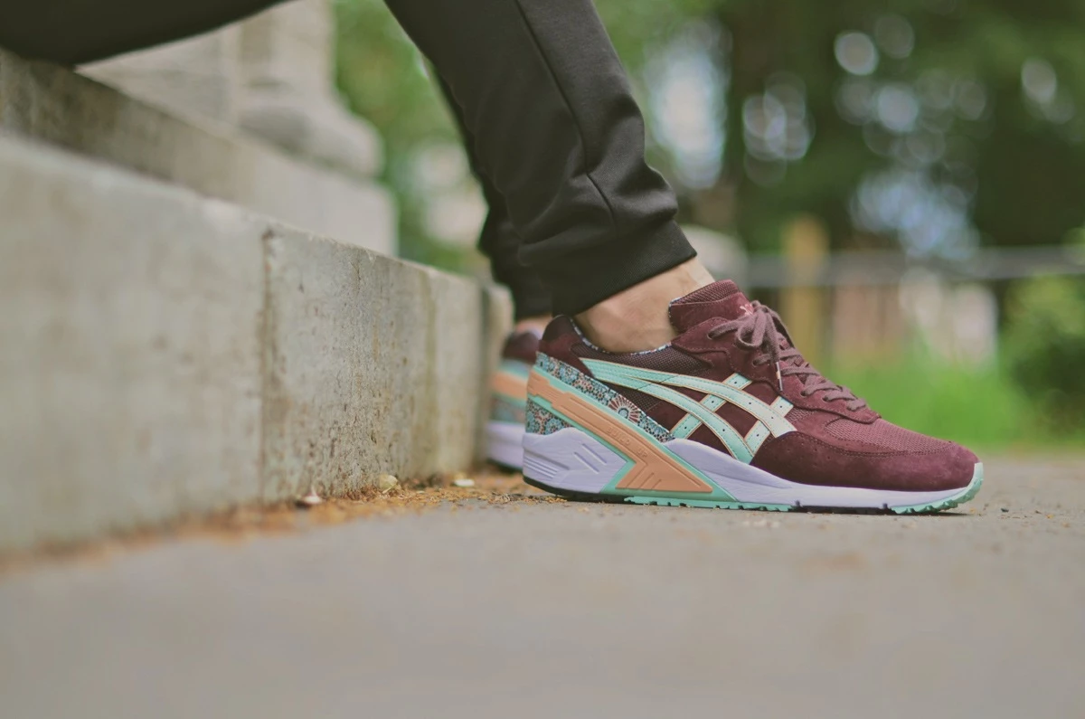 Desert rose asics online