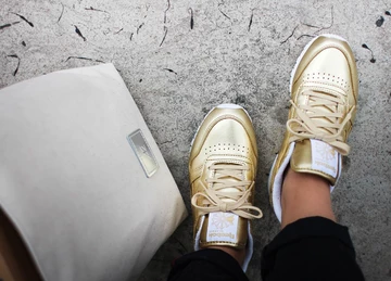 1asphaltgold-tote-bag-reebok