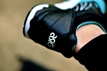 15asics-gel-lyte-v-50