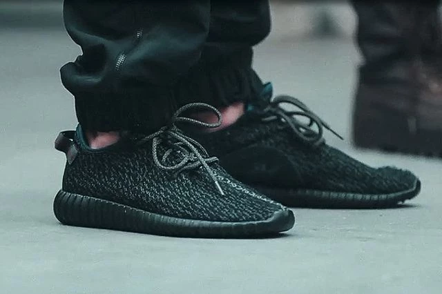 Black yeezy coming out online