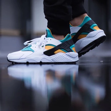 NIKE-HUARACHE-OG-2