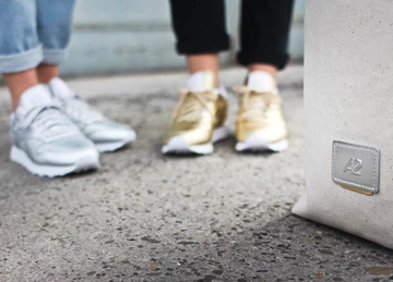 10asphaltgold-tote-bag-reebok