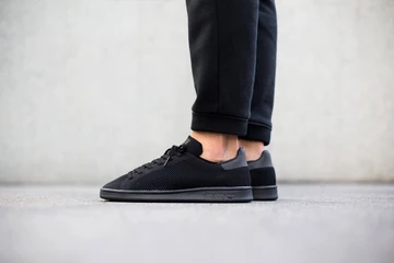 adidas-stan-smith-primeknit-all-black-01