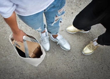 7asphaltgold-tote-bag-reebok