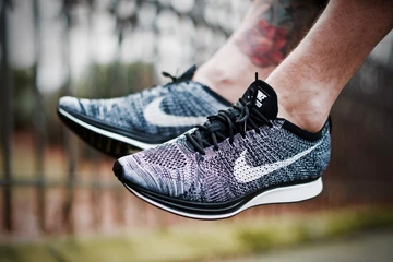 Nike Flyknit Racer Oreo