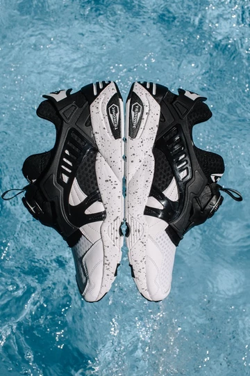 1puma-disc-blaze-orca