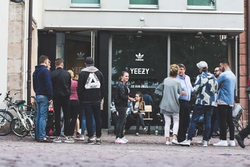 2yeezy-350-boost-campout