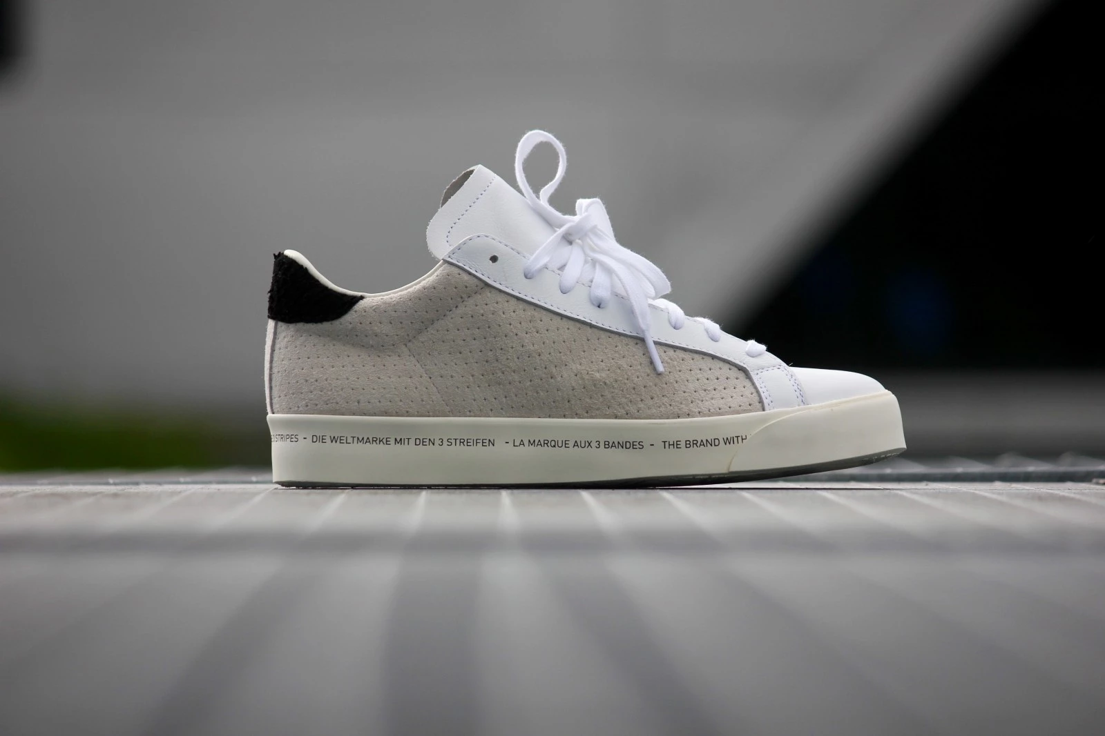 Adidas originals rod laver hotsell