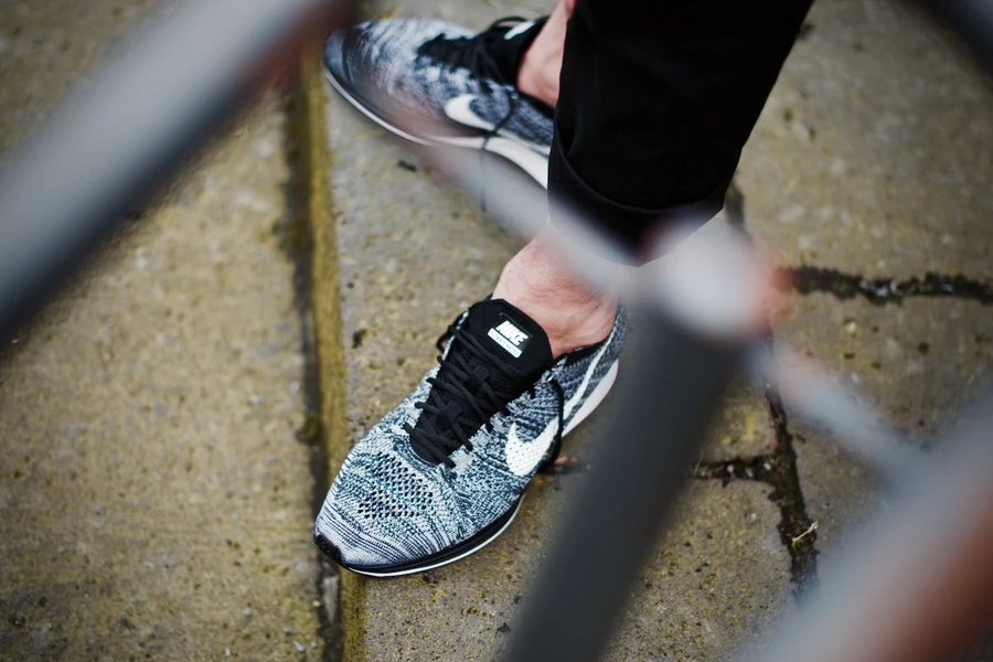 Flyknit racer oreo sales on feet