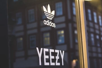 21yeezy-350-boost-campout