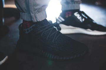 48yeezy-350-boost-campout
