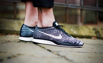 Nike Flyknit Racer Oreo
