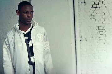 H20136_Key_Model_Blue_Q3-02_RGB