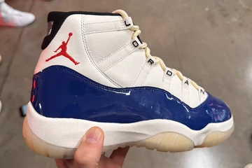Nike Air Jordan 11 Rare Air Außenseite