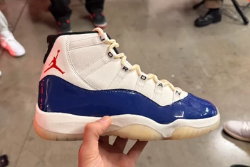 Nike Air Jordan 11 Rare Air Außenseite
