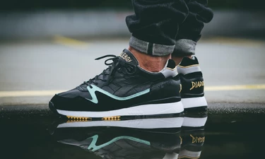 Solebox x Diadora V.7000