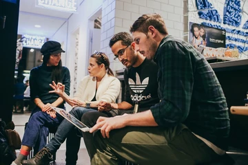 adidas Originals - miadidas Konfigurator im Flagship Store Berlin