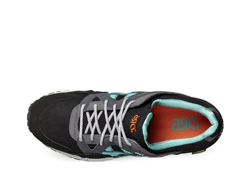 6asics-gore-tex-pack