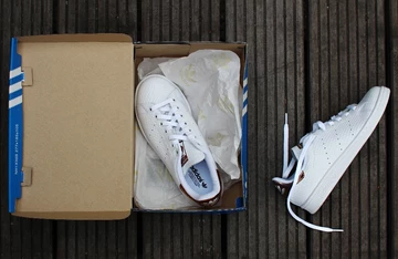 stansmith-glossy-001