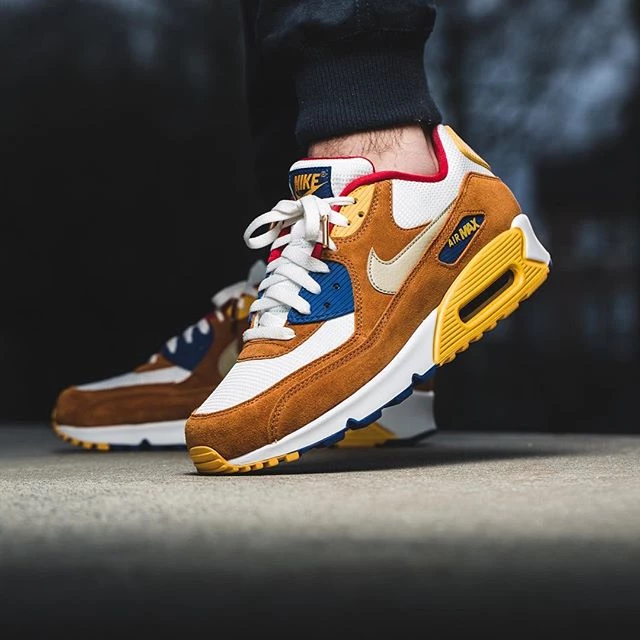 NIKE Air Max90 Curry ナイキエアマックス　カリー Nike Air Max 90 Curry | Dead Stock