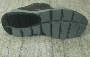 tech-fleece-nike-sock-dart11