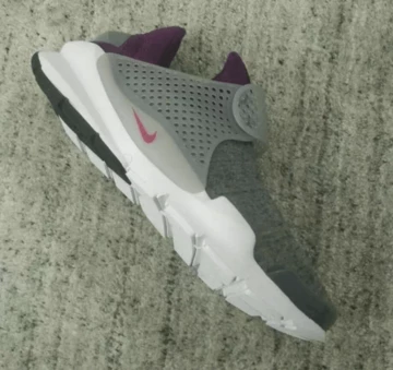 tech-fleece-nike-sock-dart4