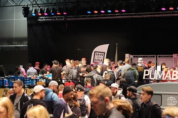 36kicks-in-the-hall-dortmund