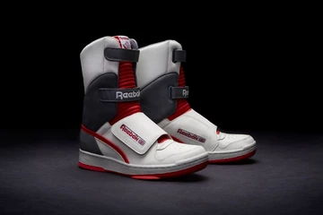 6reebok-alien-stomper