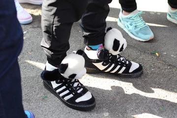 2kicks-in-the-hall-dortmund