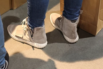 77kicks-in-the-hall-dortmund