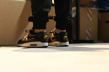 81kicks-in-the-hall-dortmund