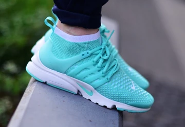 nike-ultra-flyknit-presto-008