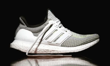 glow-in-the-dark-ultra-boost-02