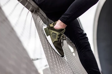 ADIDAS_ORIGINALS_NMD_XR1_OLIVE1