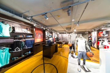 22foot-locker-house-of-hoops