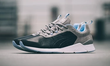 Solebox x ASICS Tiger Gel Lyte Runner Blue Carpenter Bee