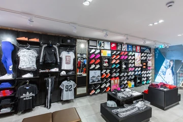 14foot-locker-house-of-hoops