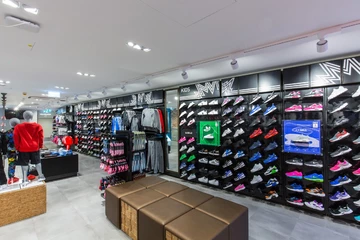 9foot-locker-house-of-hoops