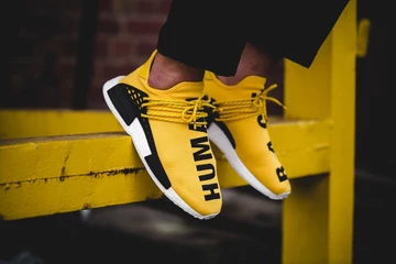 adidas_Pharrell_Williams_HU_NMD_yellow-yellow-white_1013868-2