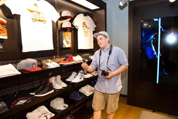 94foot-locker-house-of-hoops