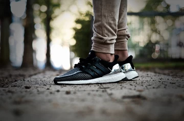 adidas-ultra-boost-olympic-medals-pack - 10