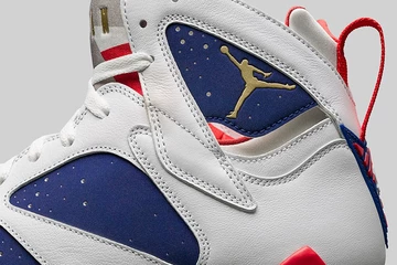 AIR-JORDAN-7-RETRO-WHITE-BLUE-DETAIL-2