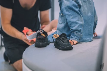 baby-yeezy-recap-00_0015_baby_yeezy_recap-26.jpg