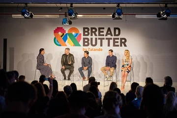 14_B_B Preview_Credits Noel Richter