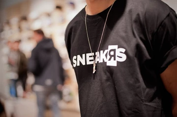34sneaker-store-krefeld-sneakrs